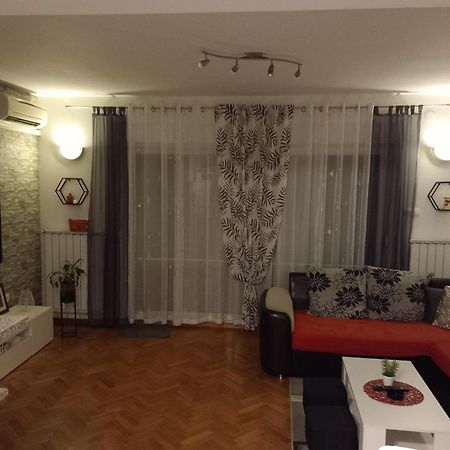 Apartman Petra Palit Екстериор снимка