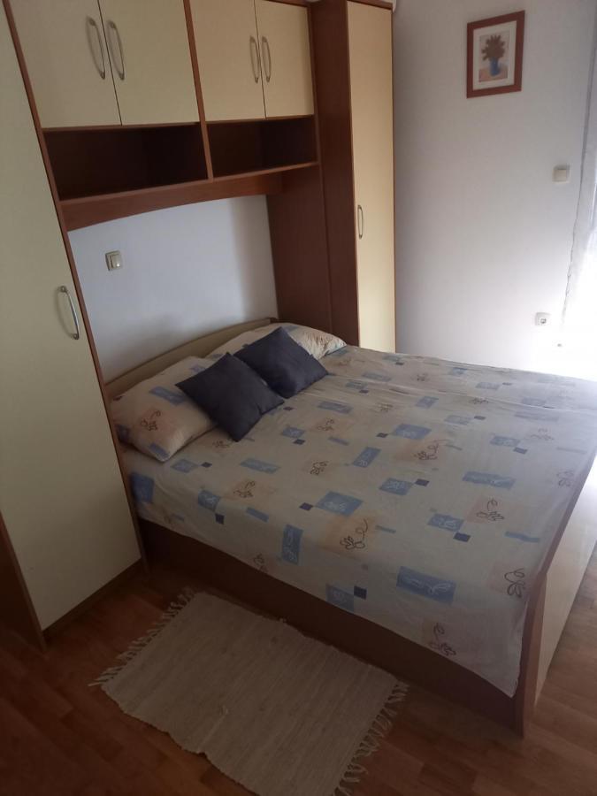 Apartman Petra Palit Екстериор снимка